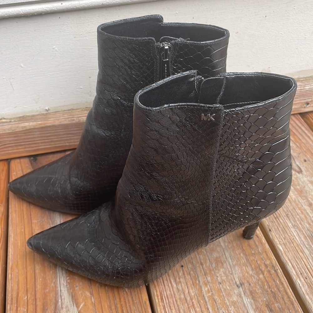 Michael Kors Snakeskin Ankle Boots Size 10M - Picture 9 of 15